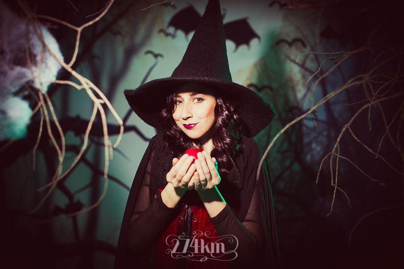 Sesión de fotos de fantasía de princesas la mala del cuento en estudio en barcelona (3) Sesión de fotos de fantasía de princesas la mala del cuento en estudio en barcelona (3)