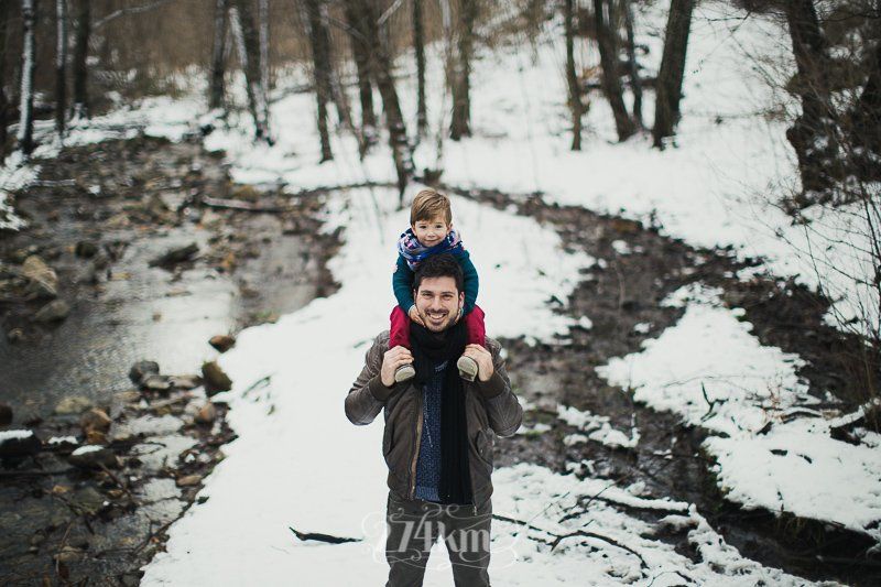 Sesión de fotos de familia en la nieve en invierno en Santa Fe del Montseny (47) Sesión de fotos de familia en la nieve en invierno en Santa Fe del Montseny (47)