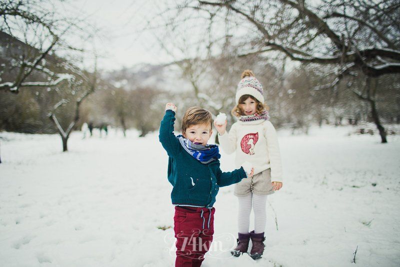 Sesión de fotos de familia en la nieve en invierno en Santa Fe del Montseny (43) Sesión de fotos de familia en la nieve en invierno en Santa Fe del Montseny (43)