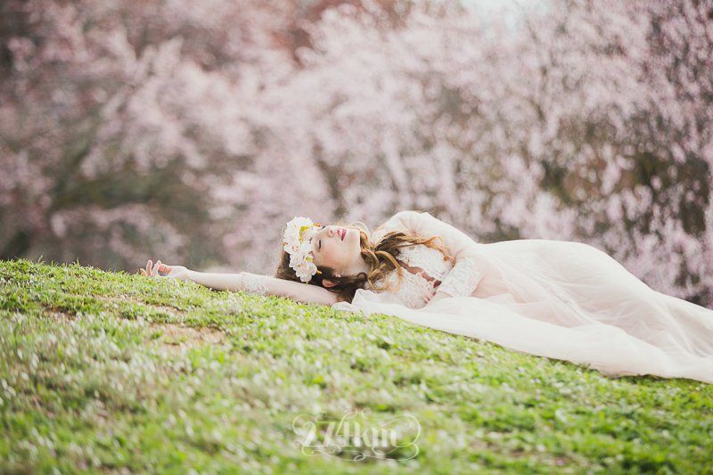 Sesi&oacute;n de fotos book profesional en exterior en primavera en los ciruelos en flor (8)