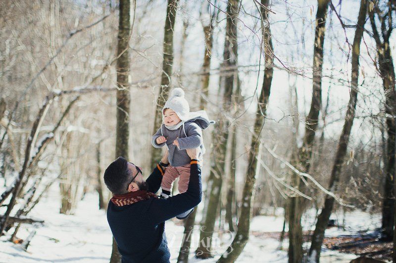 Sesión de fotos de familia en la nieve en invierno en Santa Fe del Montseny (9) Sesión de fotos de familia en la nieve en invierno en Santa Fe del Montseny (9)