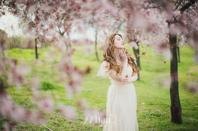 Una sesi&oacute;n de fotos rom&aacute;ntica con la preciosa M&oacute;nica